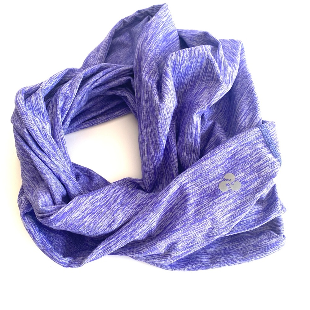 Triple Flip scarf